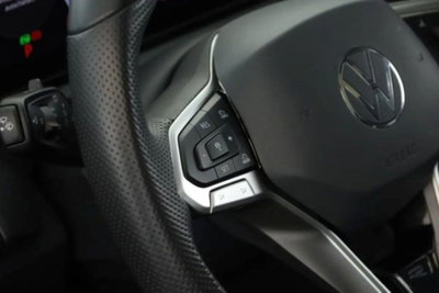 Volkswagen Tiguan Allspace 2.0 tdi R-Line 150cv dsg (15)