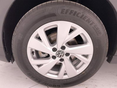Volkswagen Taigo 1.0 tsi Life 115cv (9)