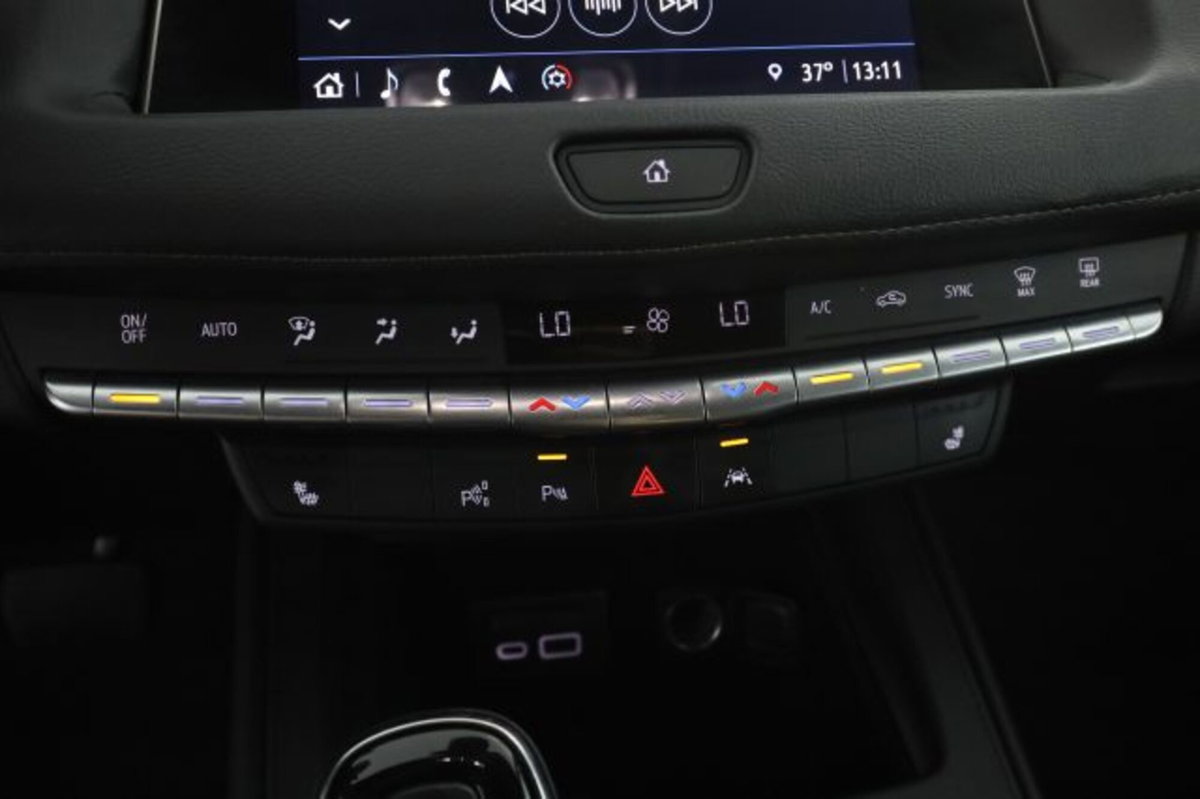 Cadillac XT4 XT4 350 TD AWD Premium Luxury (13)