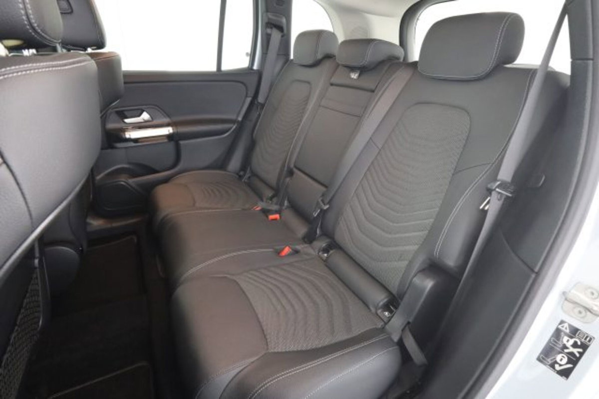 Mercedes-Benz GLB 200 d Progressive Advanced Plus auto (3)