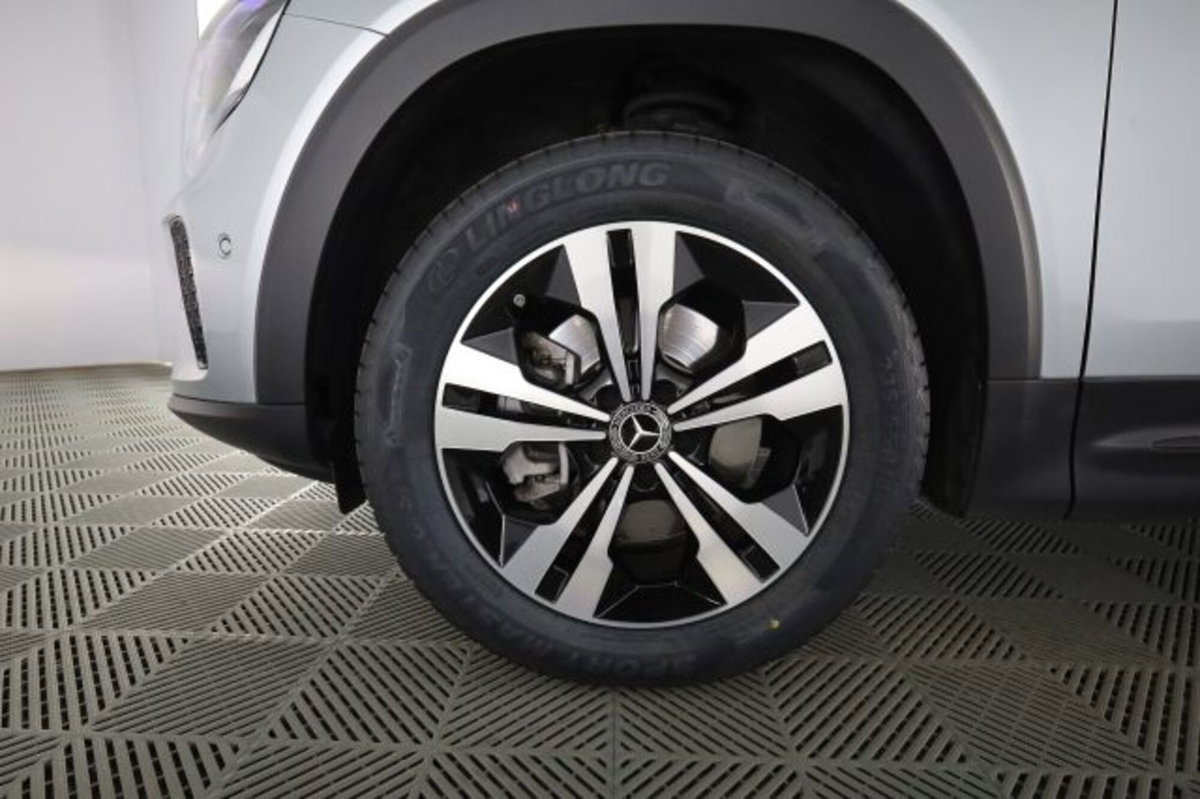 Mercedes-Benz GLB 200 d Progressive Advanced Plus auto (8)