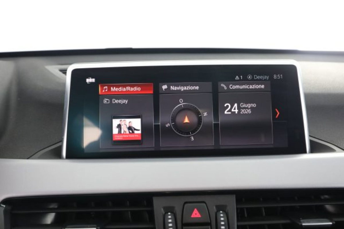 BMW X1 sDrive18d Business Advantage (11)