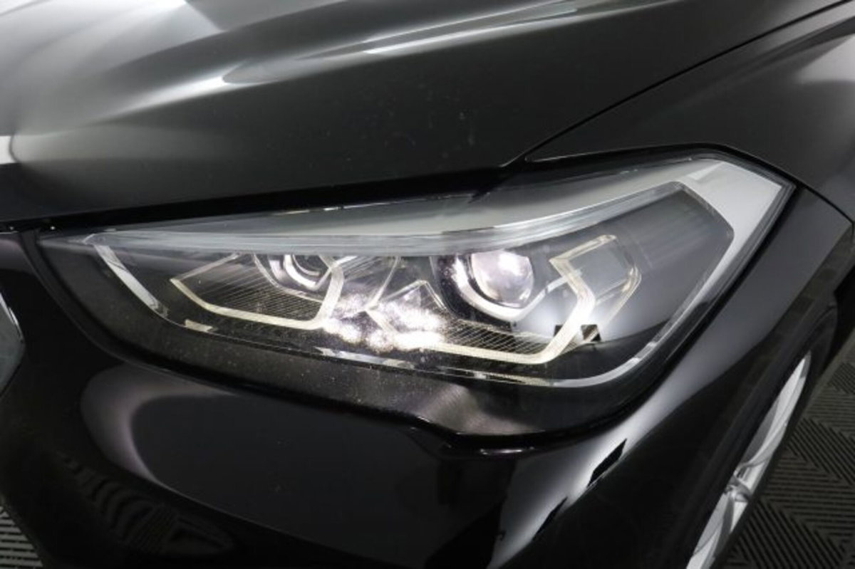 BMW X1 sDrive18d Business Advantage (9)