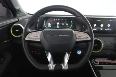 Forthing Friday Friday HEV 1.5 auto (5)