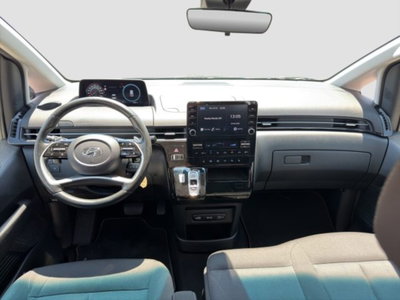 Hyundai Staria 2.2 awd auto (13)