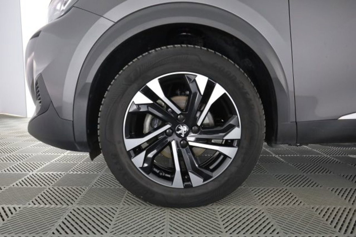 Peugeot 2008 PureTech 130 S&S EAT8 Allure Pack (8)