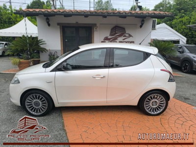 Lancia Ypsilon 0.9 TwinAir 85 CV 5 porte S&S Gold (2)