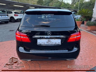 Mercedes-Benz Classe B 200 d Automatic 4Matic Premium (4)