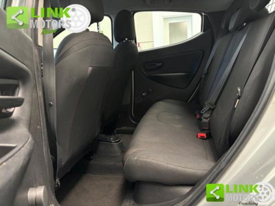 Lancia Ypsilon 1.2 69 CV 5 porte Platinum (17)