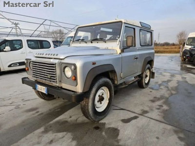 Land Rover Defender 90 2.4 TD4 Station Wagon S (2)