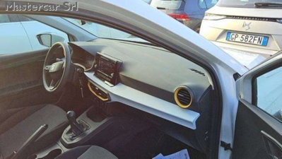 SEAT Arona 1.0 ecotsi 95cv (6)