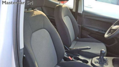 SEAT Arona 1.0 ecotsi 95cv (8)