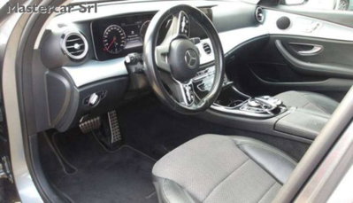 Mercedes-Benz Classe E Station Wagon 300 de 4Matic Auto EQ-Power Premium (8)