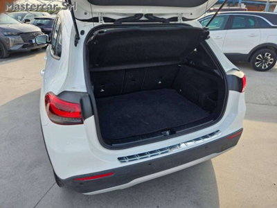 Mercedes-Benz GLA SUV 180 d Business Extra auto (12)