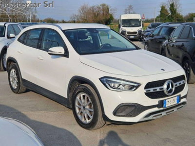 Mercedes-Benz GLA SUV 180 d Business Extra auto (3)