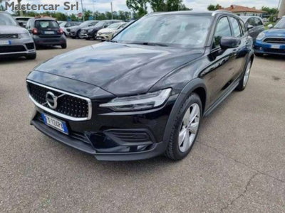 Volvo V60 Cross Country D4 (2)