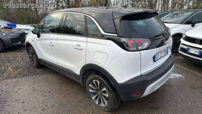 Opel Crossland 1.2 Elegance Pack s&s 130cv at6 (3)