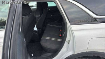 Opel Crossland 1.2 Elegance Pack s&s 130cv at6 (9)