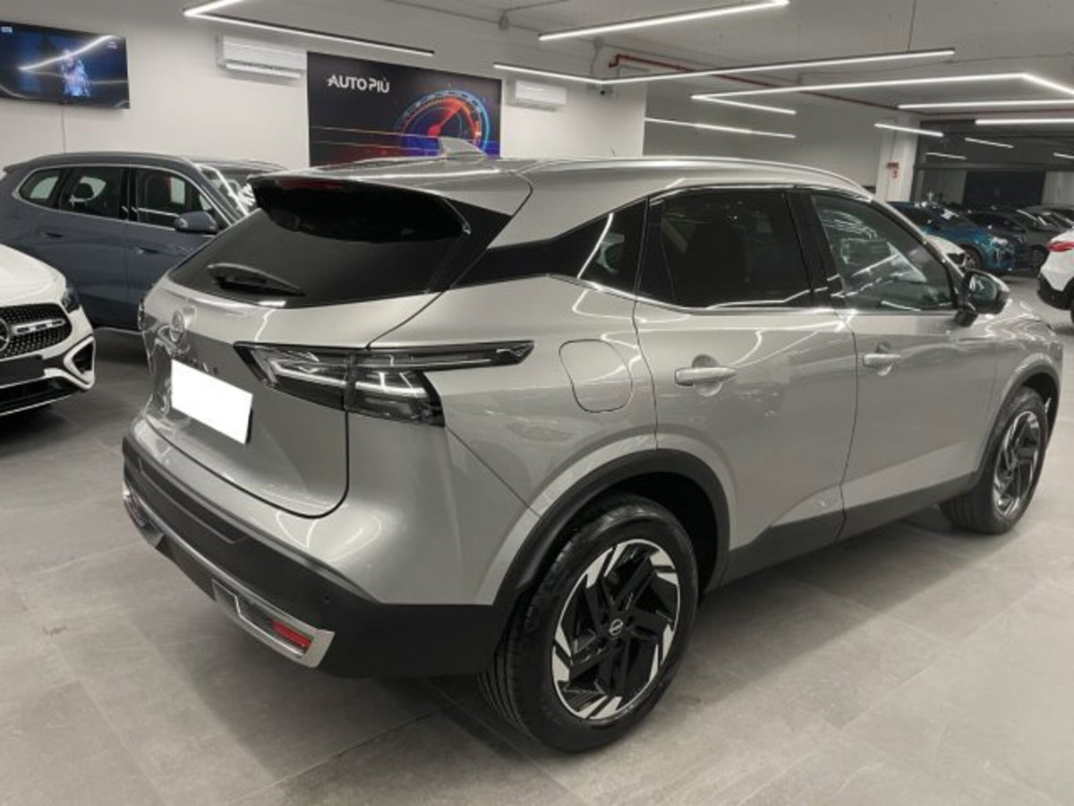 Nissan Qashqai 1.3 mhev N-Connecta 2wd 140cv (4)