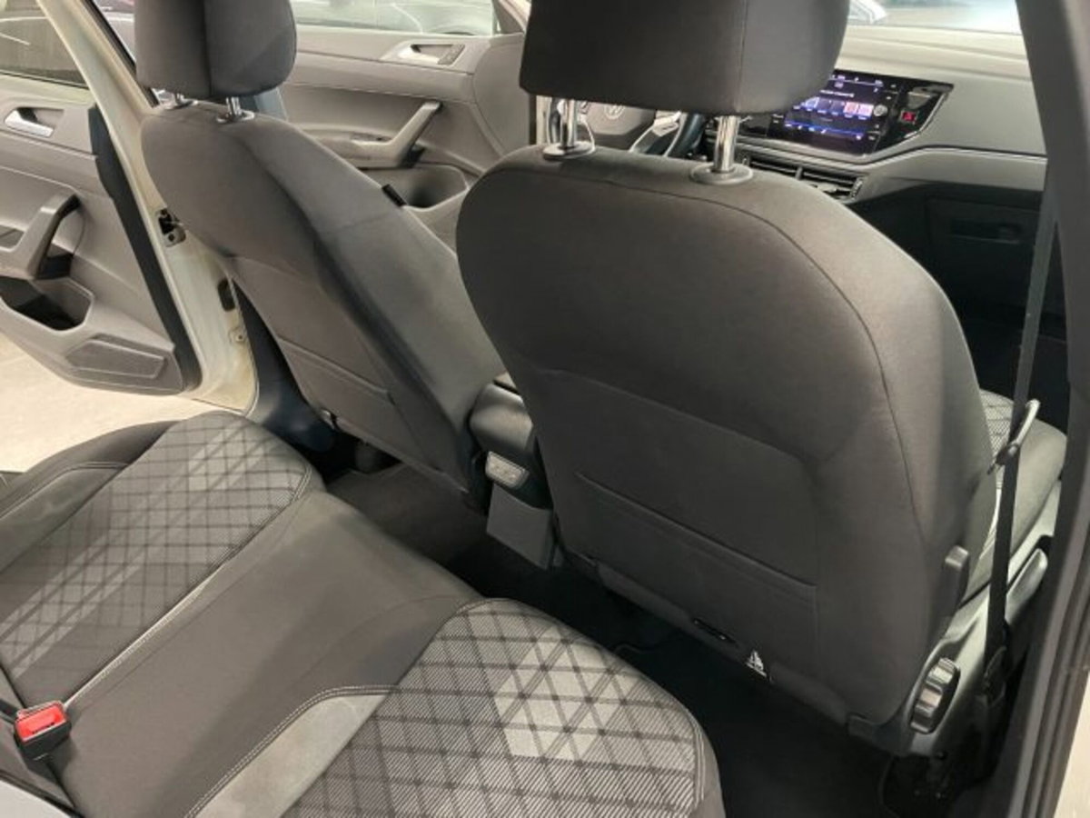Volkswagen Taigo 1.0 TSI 110 CV DSG R-Line (10)