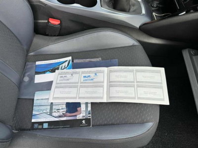 Peugeot 2008 PureTech 130 S&S Allure Pack (11)