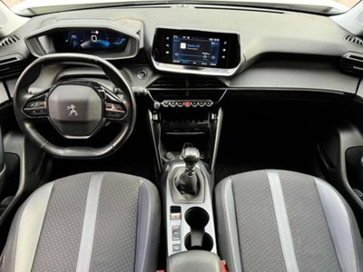 Peugeot 2008 PureTech 130 S&S Allure Pack (2)