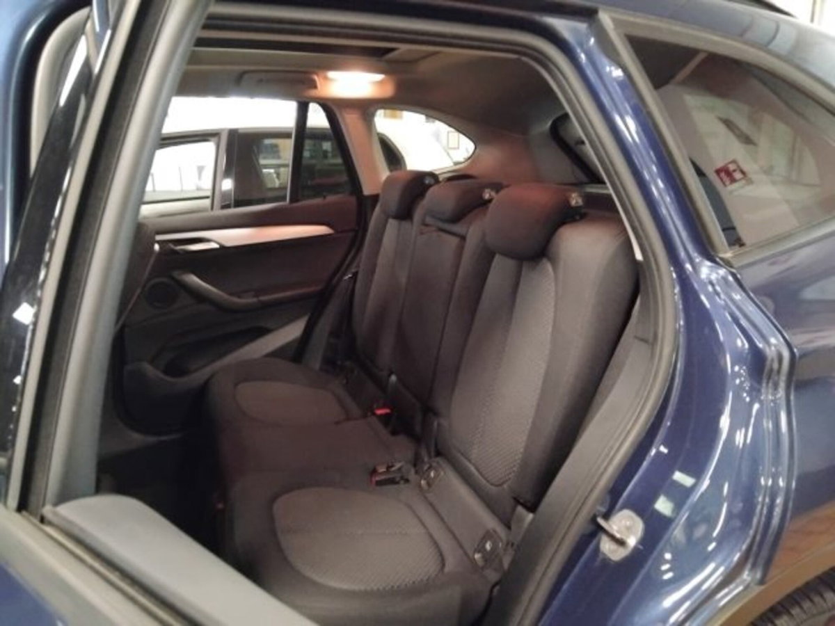 BMW X1 xDrive20d Advantage (10)