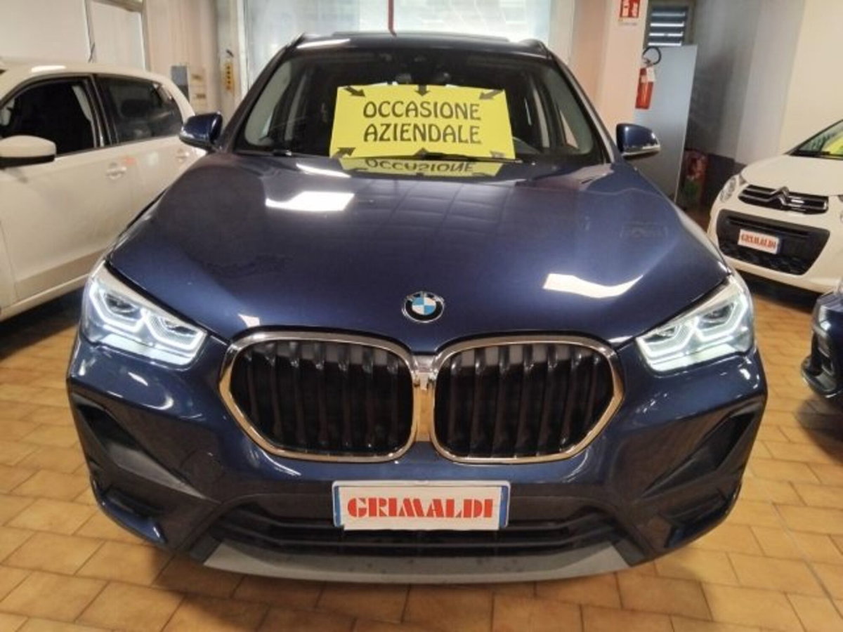 BMW X1 xDrive20d Advantage (2)