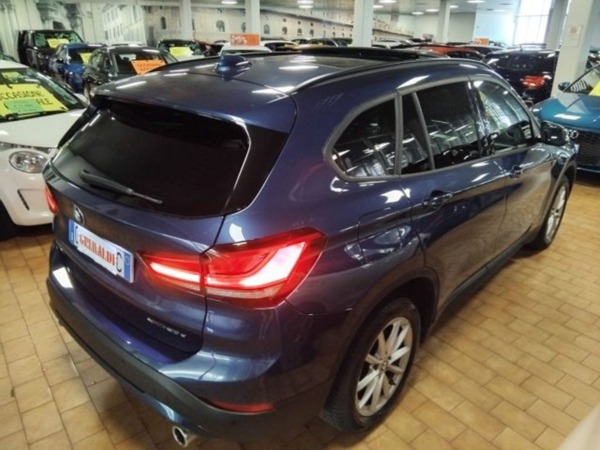 BMW X1 xDrive20d Advantage (6)