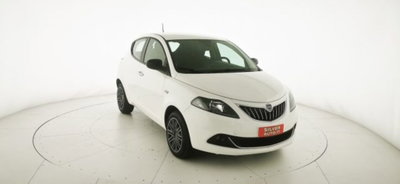 Lancia Ypsilon 1.0 FireFly 5 porte S&S Hybrid Ecochic Gold usata