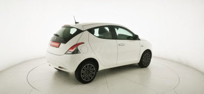 Lancia Ypsilon 1.0 FireFly 5 porte S&S Hybrid Ecochic Gold (18)