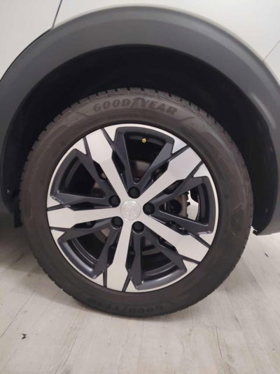 Peugeot 3008 BlueHDi 130 S&S EAT8 GT Line (6)