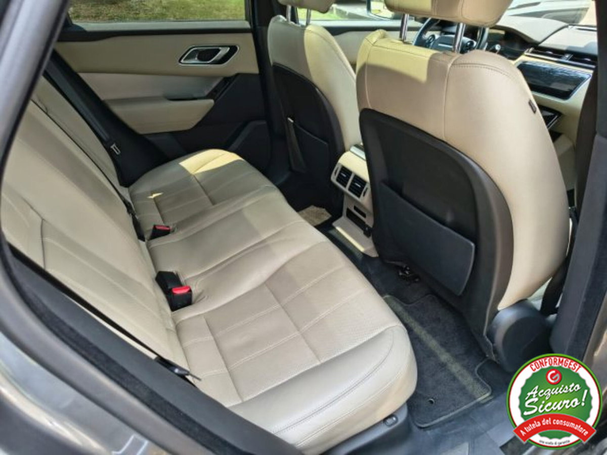 Land Rover Range Rover Velar 2.0D I4 240 CV R-Dynamic S (17)