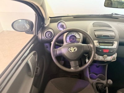 Toyota Aygo 1.0 12V VVT-i 5 porte (14)