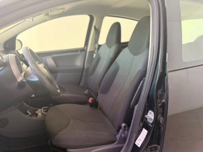 Toyota Aygo 1.0 12V VVT-i 5 porte (5)
