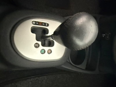 Toyota Yaris 1.3 5 porte M-MT Sol (13)