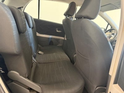 Toyota Yaris 1.3 5 porte M-MT Sol (16)
