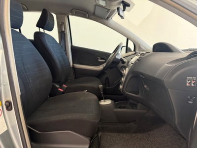 Toyota Yaris 1.3 5 porte M-MT Sol (17)