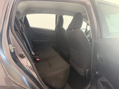 Toyota Yaris 1.0 5 porte Lounge (6)
