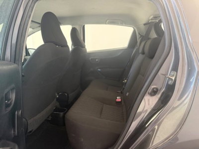 Toyota Yaris 1.0 5 porte Lounge (7)