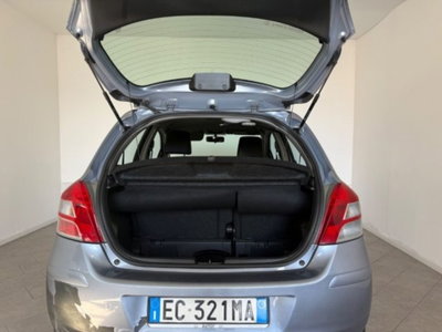 Toyota Yaris 1.0 5 porte (2)
