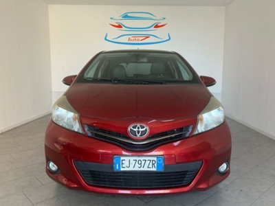 Toyota Yaris 1.3 5 porte Active usata