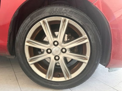 Toyota Yaris 1.3 5 porte Active (10)