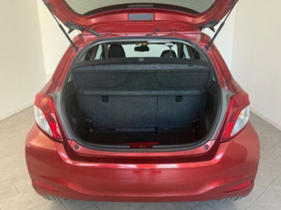 Toyota Yaris 1.3 5 porte Active (7)