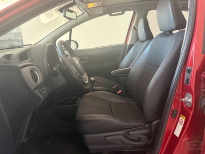 Toyota Yaris 1.3 5 porte Active (9)