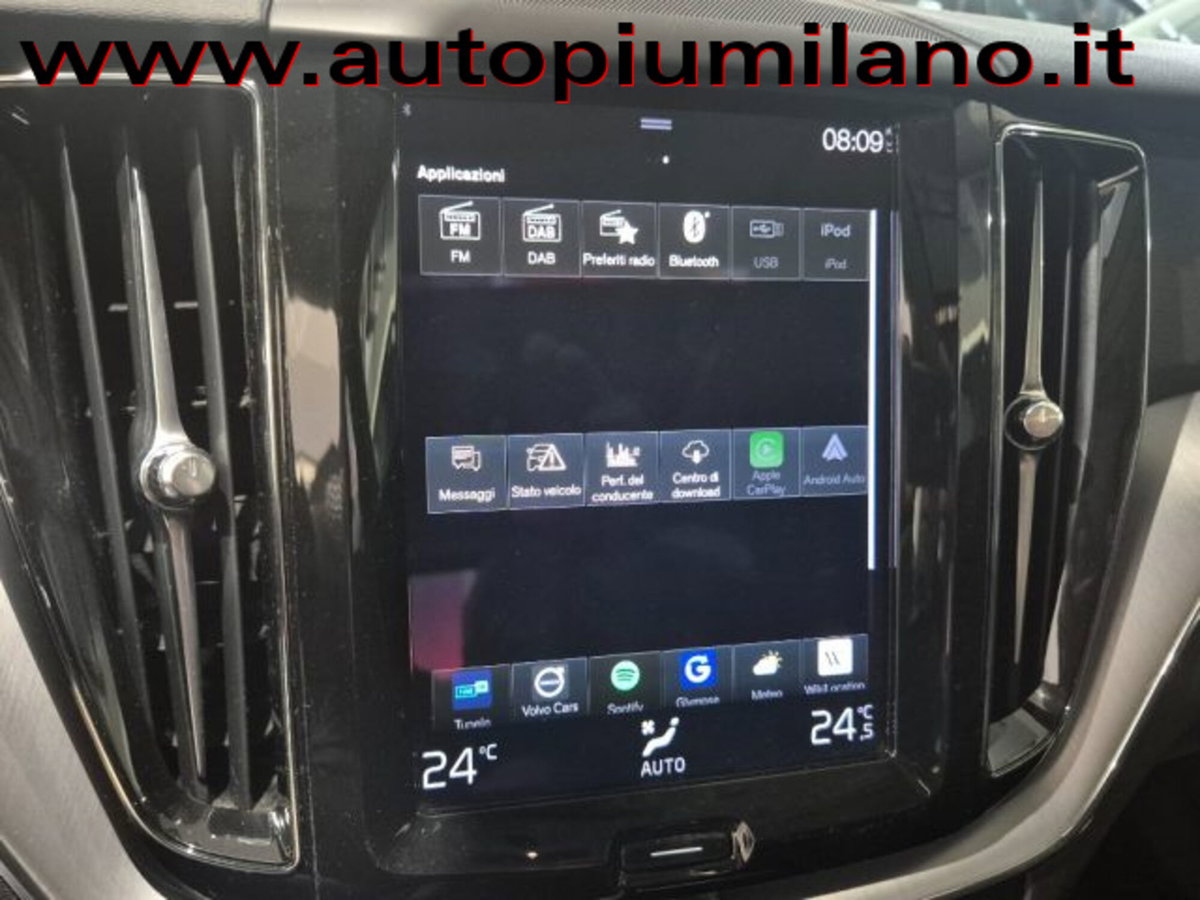 Volvo XC60 B4 (d) AWD Geartronic Business Plus (18)