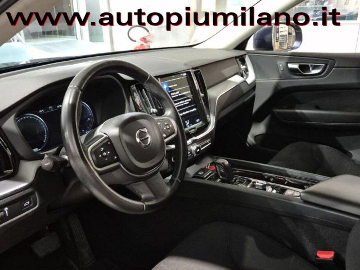 Volvo XC60 B4 (d) AWD Geartronic Business Plus (6)