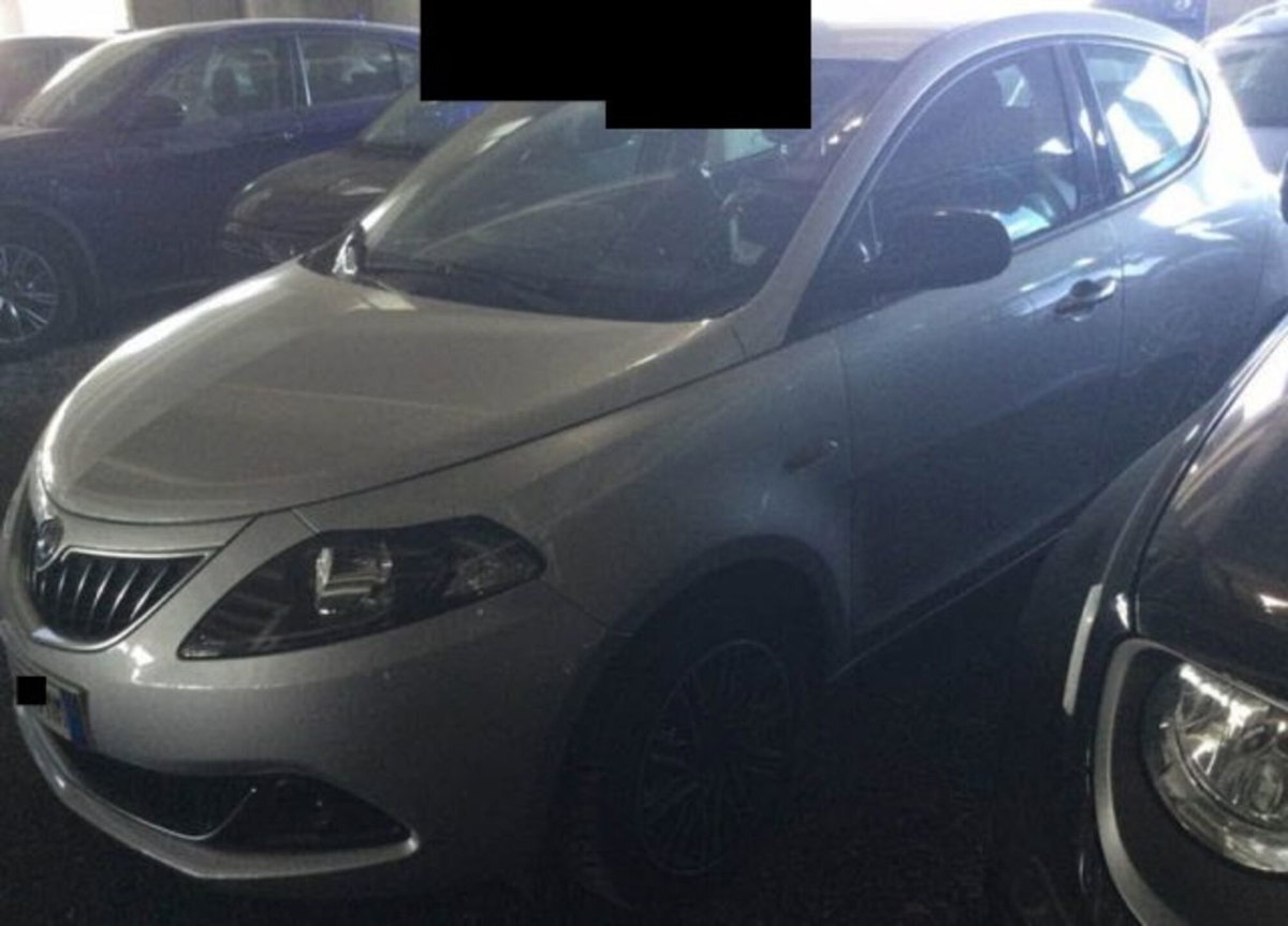 Lancia Ypsilon 1.0 FireFly 5 porte S&S Hybrid Ecochic Gold