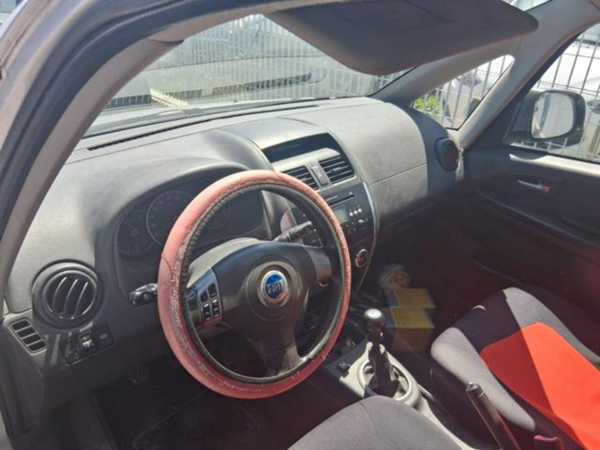 Fiat Sedici 1.6 16V 4x4 Emotion (11)