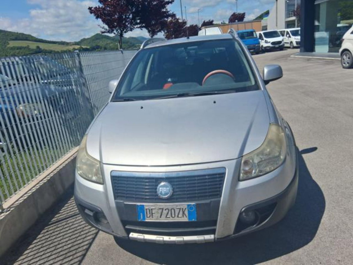 Fiat Sedici 1.6 16V 4x4 Emotion (2)